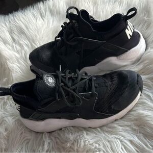 Nike Air Huarache Runners